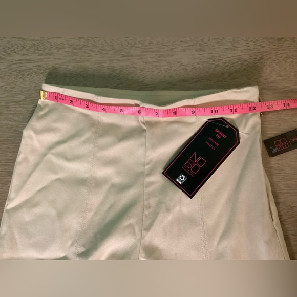 NWT No Boundaries Millennium Skinny Pants Size Small (3 - 5) - Picture 12 of 14